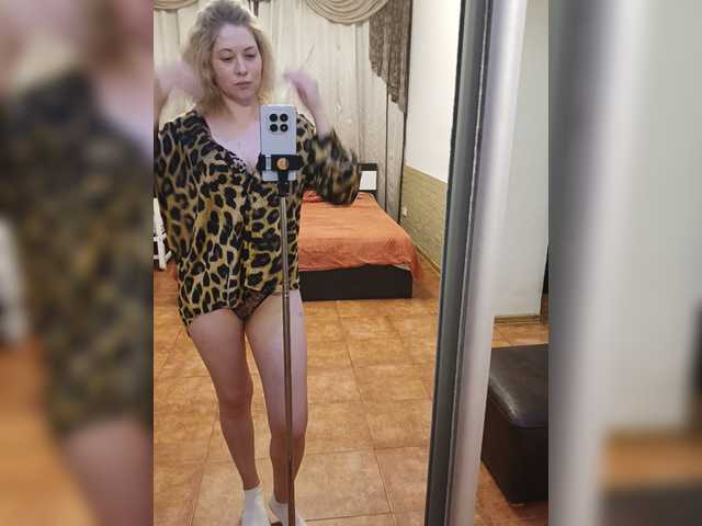 AnastasiaSinfil live cam on BongaCams