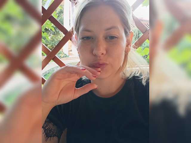 AnastasiaSinfil live cam on BongaCams