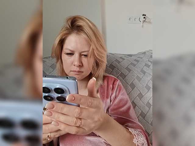 AnastasiaSinfil live cam on BongaCams