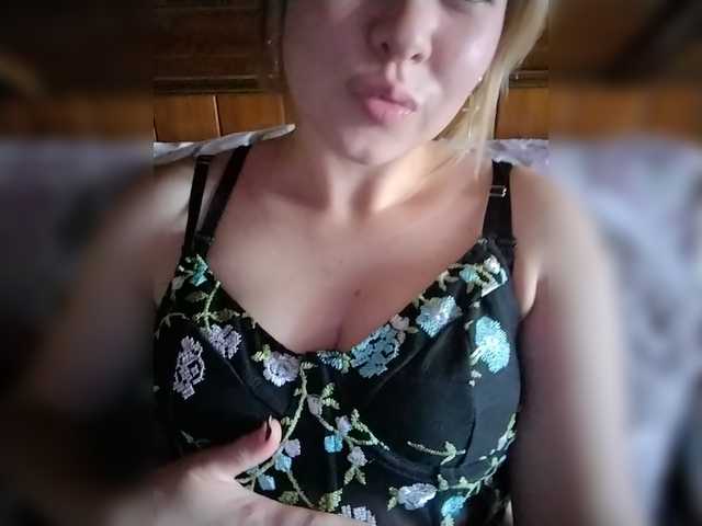 AnastasiaSinfil live cam on BongaCams