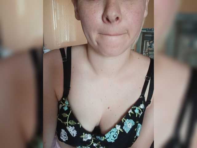 AnastasiaSinfil live cam on BongaCams
