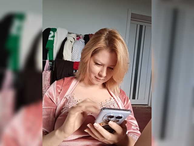 AnastasiaSinfil live cam on BongaCams