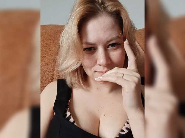 AnastasiaSinfil live cam on BongaCams