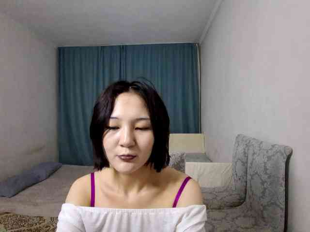 UrSweetieLeigh webcam