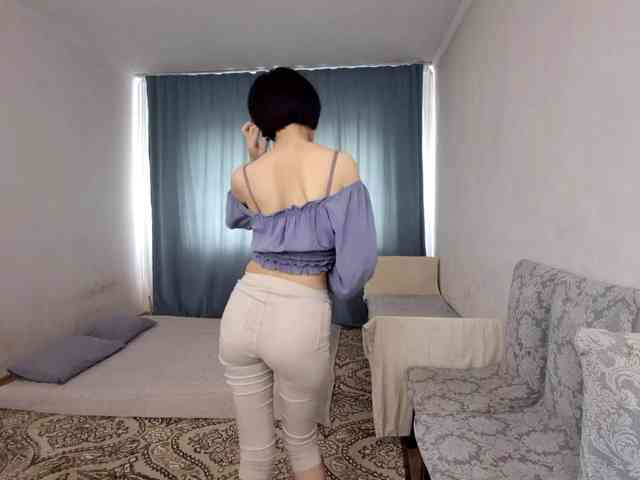 UrSweetieLeigh webcam