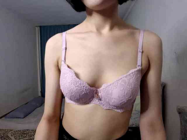 UrSweetieLeigh webcam