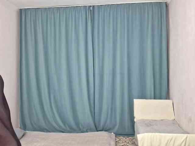 UrSweetieLeigh webcam