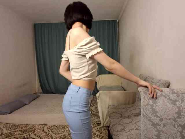 UrSweetieLeigh webcam