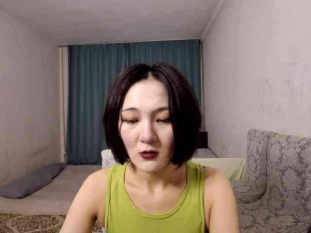 UrSweetieLeigh webcam
