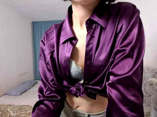 UrSweetieLeigh webcam