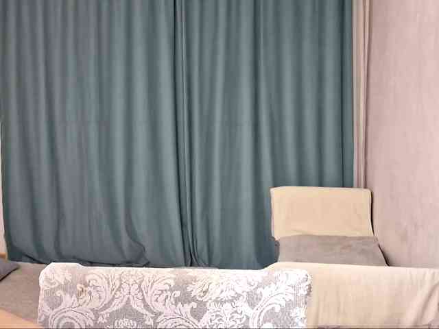 UrSweetieLeigh webcam