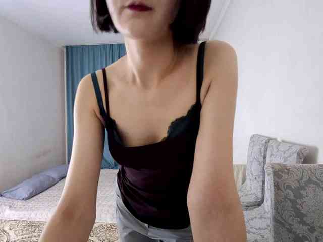 UrSweetieLeigh webcam