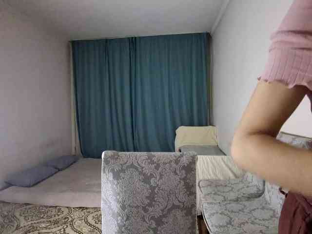 UrSweetieLeigh webcam