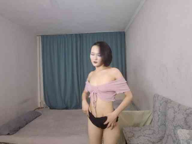 UrSweetieLeigh webcam