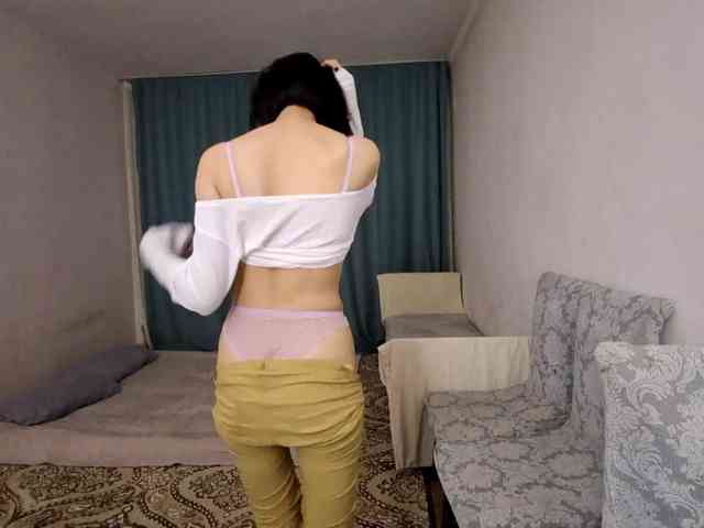 UrSweetieLeigh webcam