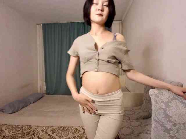 UrSweetieLeigh webcam