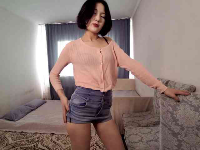 UrSweetieLeigh webcam