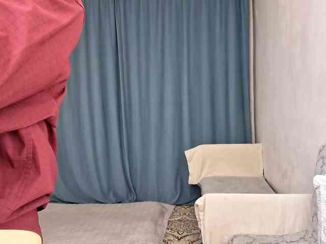 UrSweetieLeigh webcam