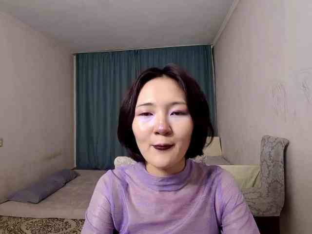UrSweetieLeigh webcam
