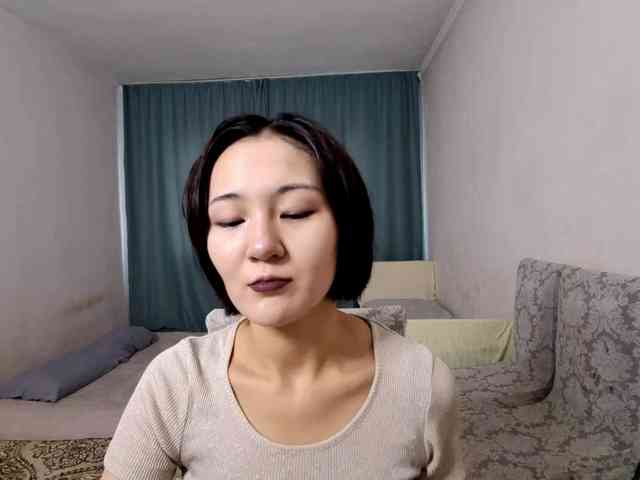 UrSweetieLeigh webcam