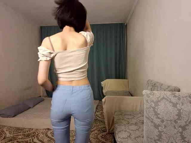 UrSweetieLeigh webcam