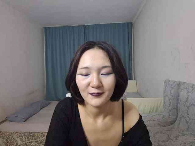 UrSweetieLeigh webcam