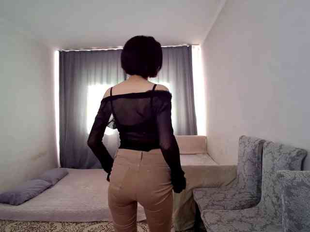 UrSweetieLeigh webcam