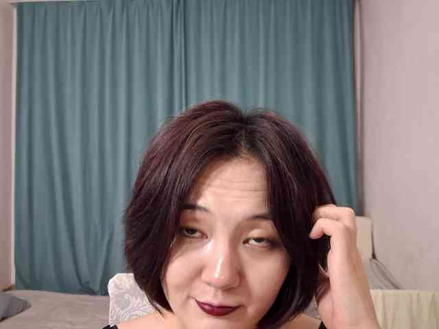 UrSweetieLeigh webcam