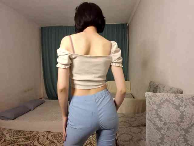 UrSweetieLeigh webcam