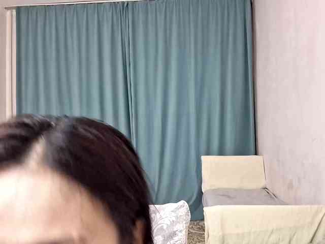 UrSweetieLeigh webcam