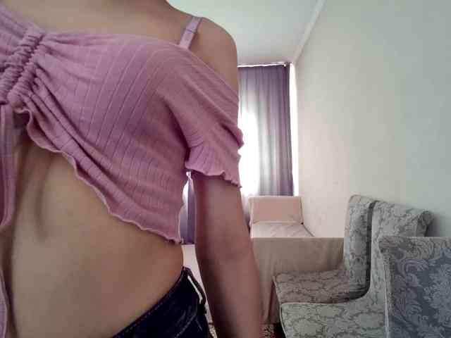 UrSweetieLeigh webcam