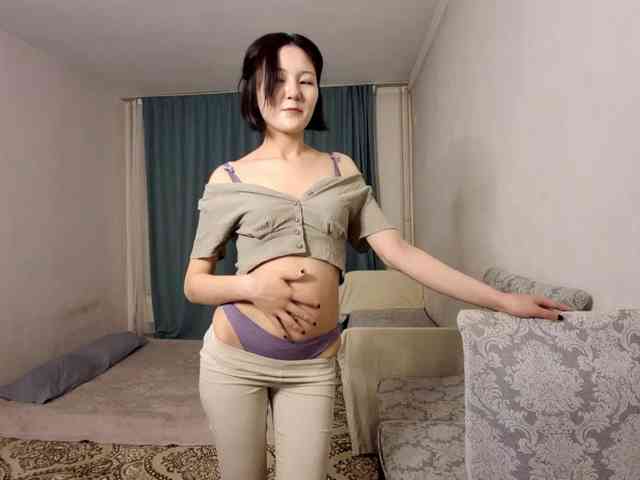 UrSweetieLeigh webcam