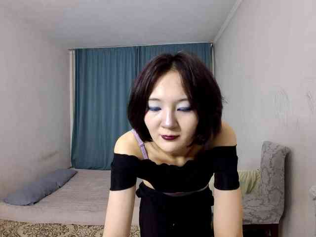 UrSweetieLeigh webcam