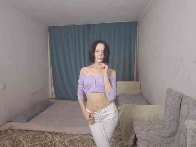 UrSweetieLeigh webcam