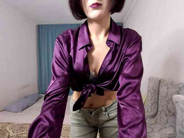 UrSweetieLeigh webcam
