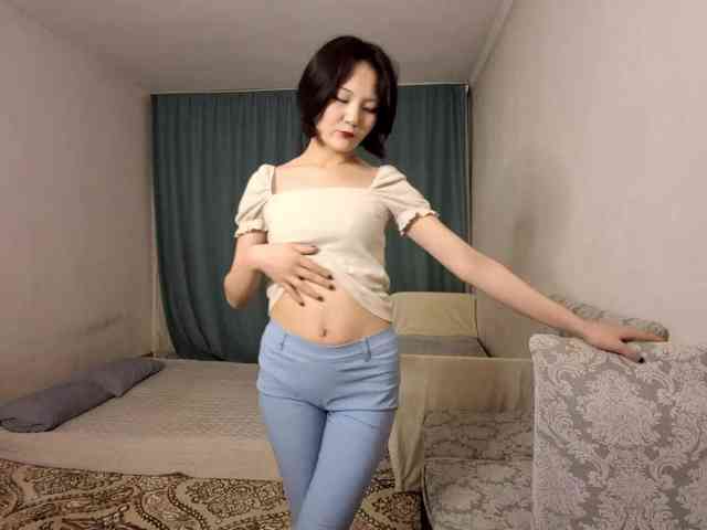 UrSweetieLeigh webcam