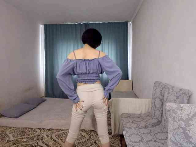 UrSweetieLeigh webcam