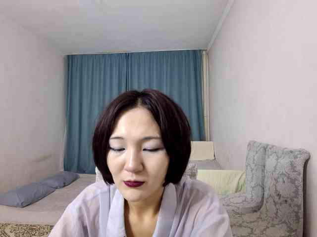 UrSweetieLeigh webcam