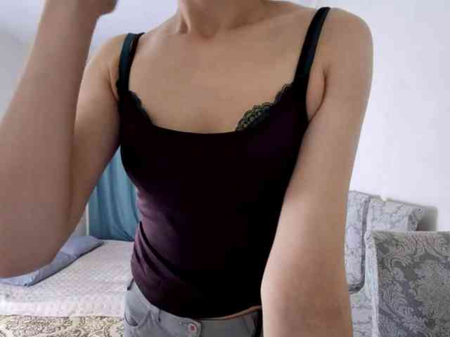 UrSweetieLeigh webcam