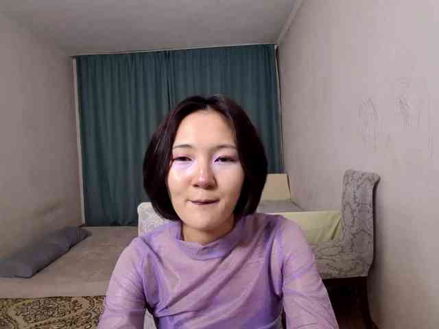 UrSweetieLeigh webcam