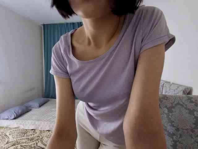 UrSweetieLeigh webcam