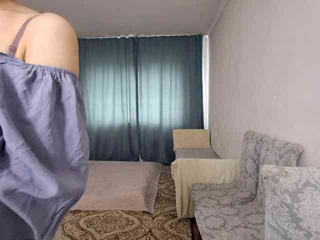 UrSweetieLeigh webcam
