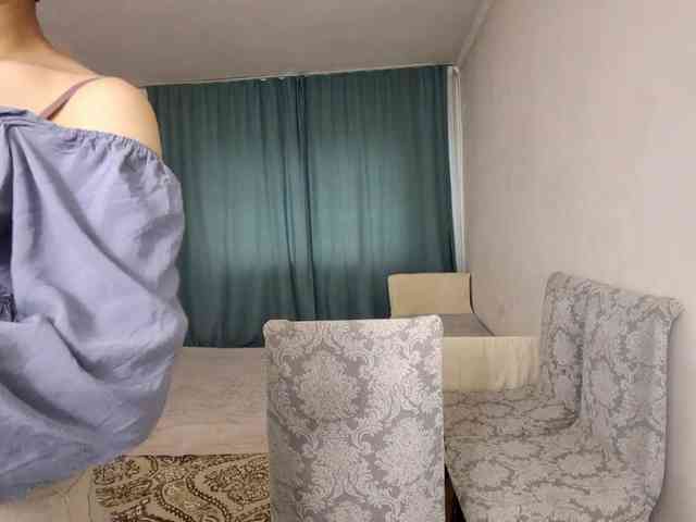 UrSweetieLeigh webcam