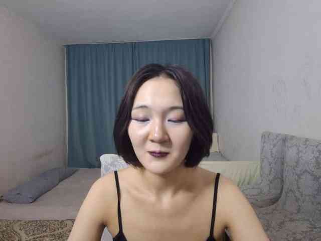 UrSweetieLeigh webcam