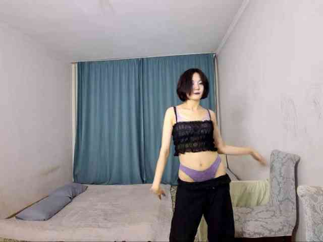 UrSweetieLeigh webcam