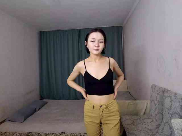 UrSweetieLeigh webcam