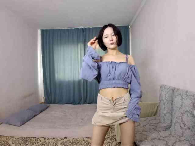 UrSweetieLeigh webcam
