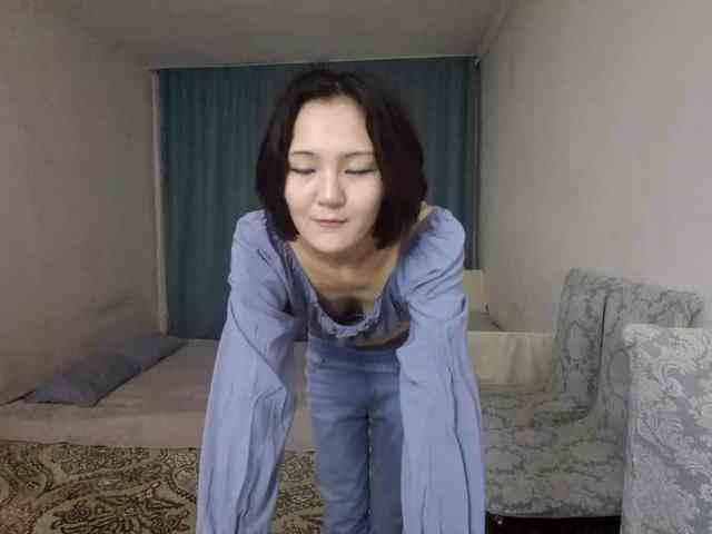 UrSweetieLeigh webcam