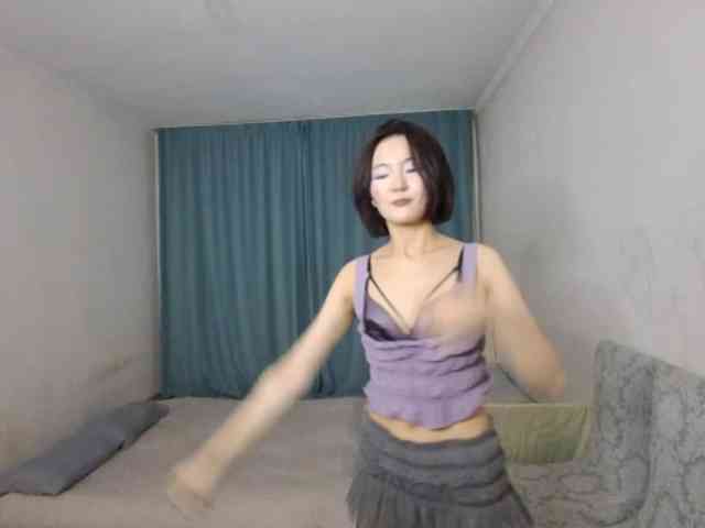 UrSweetieLeigh webcam