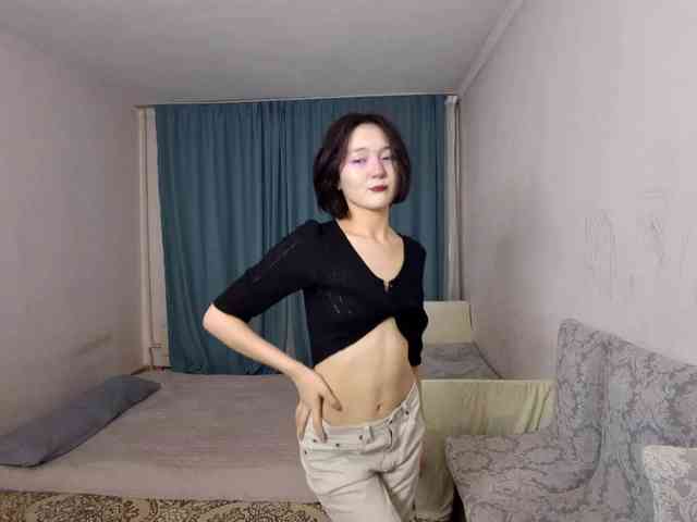 UrSweetieLeigh webcam